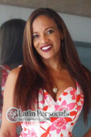 154438 - Yenis Age: 49 - Colombia