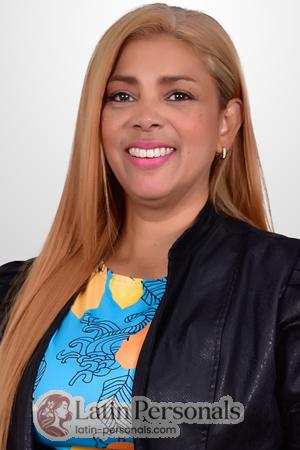 174360 - Paula Andrea Age: 49 - Colombia