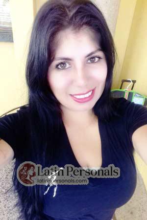 175502 - Silvia Age: 39 - Costa Rica