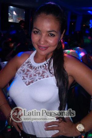 176819 - Laura Age: 40 - Colombia