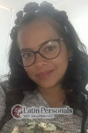 181685 - Martha Age: 42 - Colombia