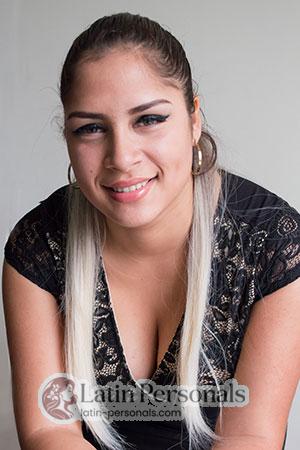 181687 - Andrea Age: 28 - Peru