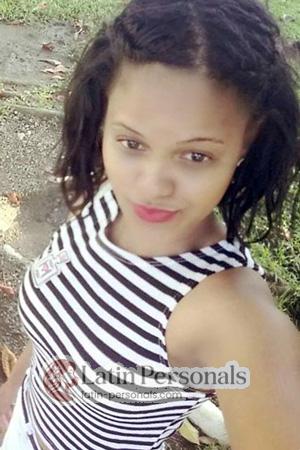 184080 - Luz Age: 28 - Costa Rica