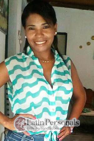 192064 - Leandra Age: 34 - Venezuela