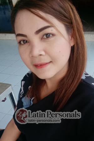 198037 - Phatcharee (Fon) Age: 37 - Thailand