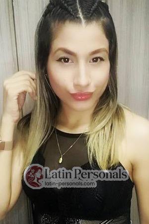 198157 - Yaireth Age: 32 - Colombia