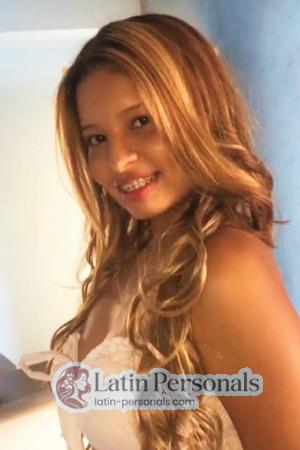 203520 - Yuliana Age: 23 - Colombia