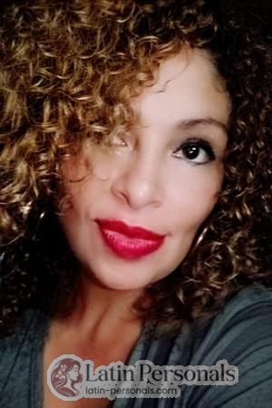 204169 - Seidy Age: 52 - Costa Rica