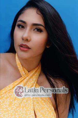 204550 - Laura Age: 24 - Colombia