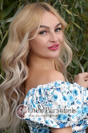 205678 - Irina Age: 37 - Ukraine