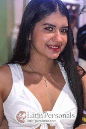 205719 - Alejandra Age: 26 - Colombia