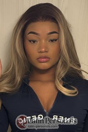 205910 - Geraldine Age: 26 - Colombia