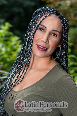 206700 - Luz Age: 51 - Colombia