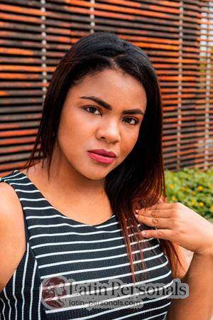 208251 - Yorgenis Age: 30 - Colombia