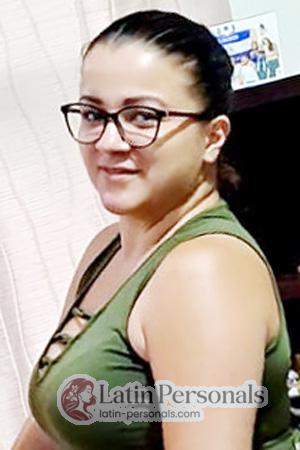 212051 - Keylin Age: 35 - Costa Rica