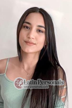 212388 - Arlen Age: 23 - Colombia