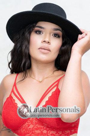 212542 - Michel Age: 30 - Colombia