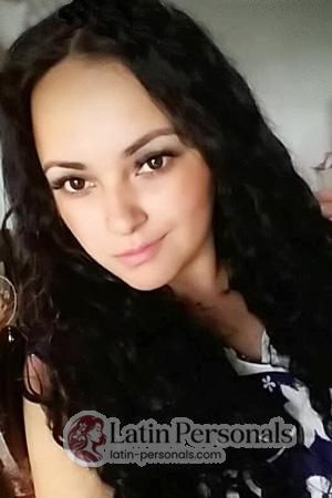 212887 - Melissa Age: 37 - Costa Rica