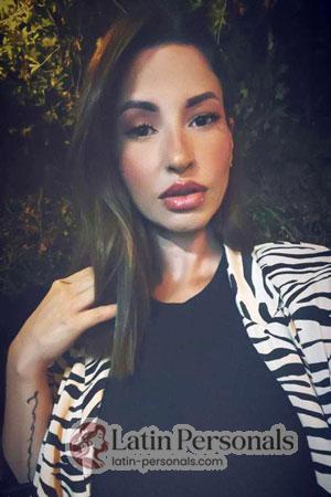 215731 - Laura Age: 42 - Costa Rica