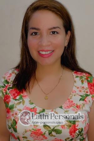 215926 - Flor Age: 42 - Peru