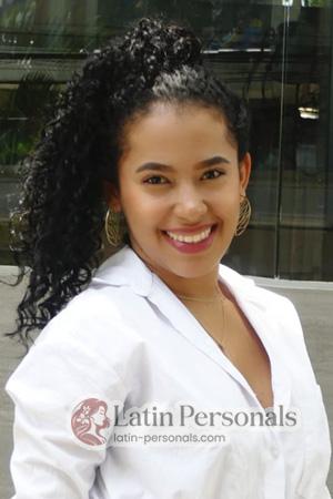 216238 - Luisa Fernanda Age: 23 - Colombia