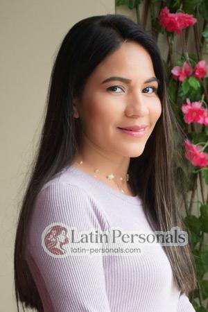 216440 - Melania Age: 43 - Peru