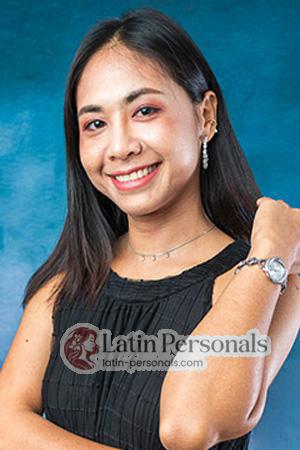 216577 - Thanawadi (Gik) Age: 37 - Thailand