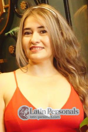 216801 - Elcy Age: 45 - Colombia