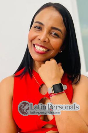 218449 - Yisel Age: 45 - Colombia