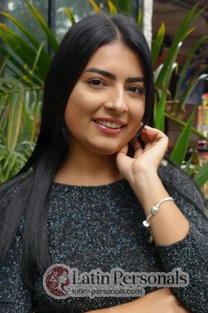 219479 - Laura Age: 27 - Colombia