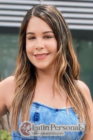 219556 - Selenia Age: 31 - Colombia