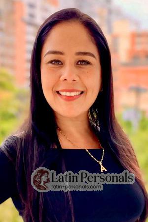 219954 - Astrid Age: 47 - Colombia