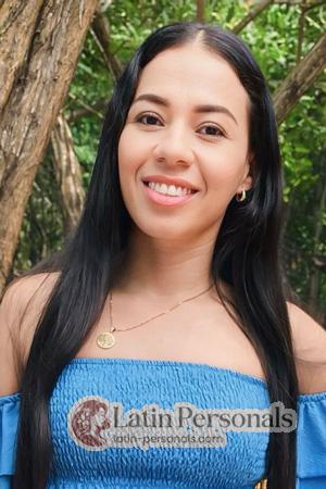 220215 - Vanessa Age: 38 - Colombia