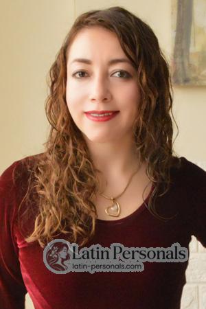 221407 - Maria Age: 40 - Peru