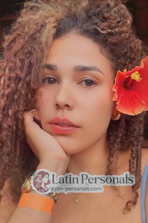 221908 - Yenifer Age: 26 - Colombia