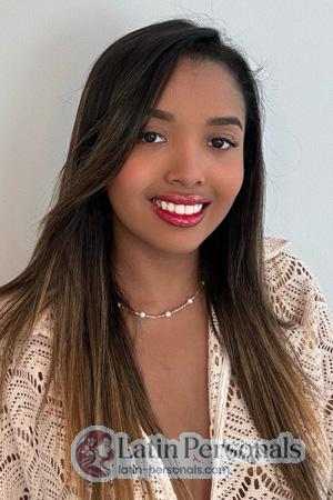 222452 - Grey Age: 24 - Colombia