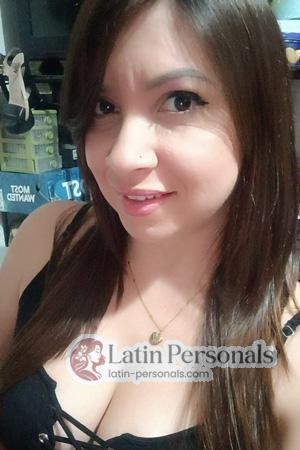 226636 - Allison Age: 35 - Costa Rica