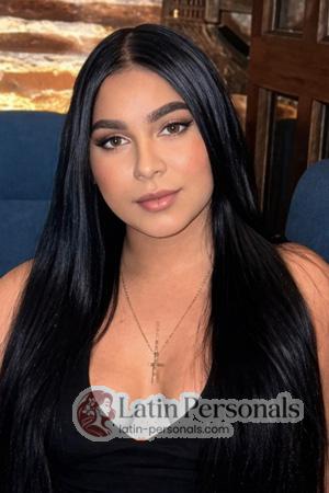 227132 - Maybelline Age: 24 - Colombia